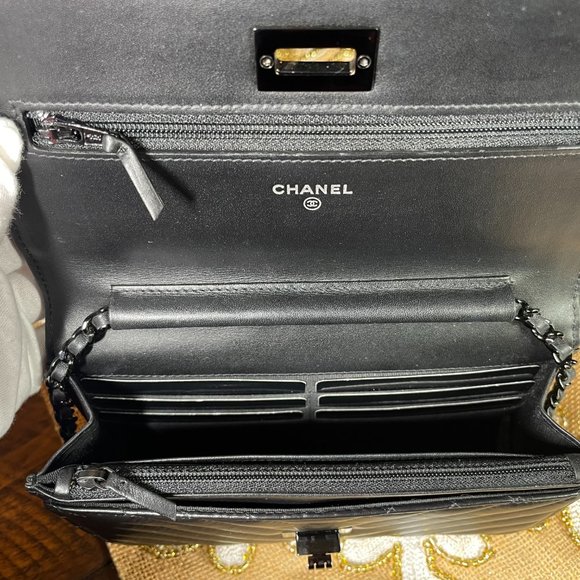 ***SOLD****Chanel Classic Flap Reissue 2.55 So Black Chevron Wallet On Chain WOC - Picture 11 of 16